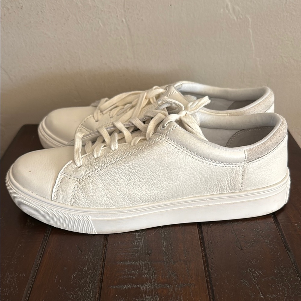 UGG White Leather Sneakers Men’s Size 7.5